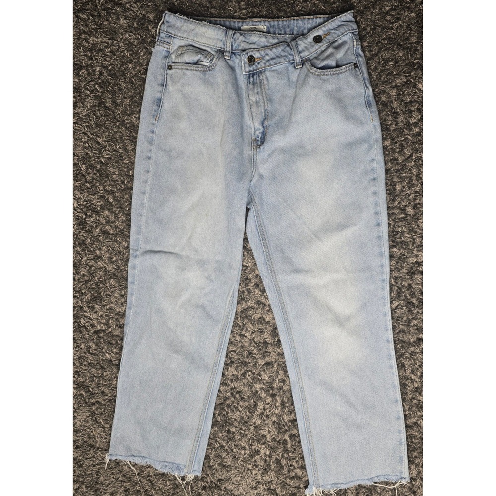 Cello Asymmetric Crossover Waist Light Wash Raw Hem Jeans Size 7/28 WV17636S-LT